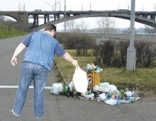 «Зелене господарство» розповідатиме лучанам, що смітити не можна «Зелене господарство» розповідатиме лучанам, що смітити не можна