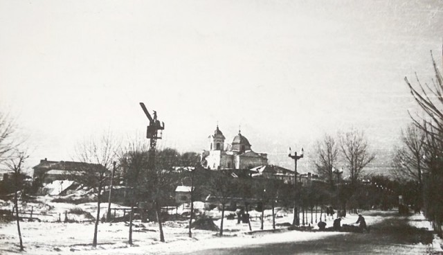 Вулиця 17 вересня (центральна частина проспекту Волі) у 1950-х на фото Ірини Левчанівської