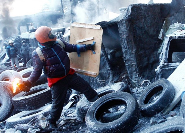 Щоб ніколи не забути: вражаючі фото з Майдану (Фоторепортаж)