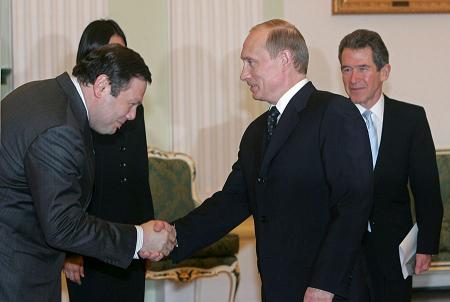 Власник Альфа-Банку Фрідман вітається з Путіним