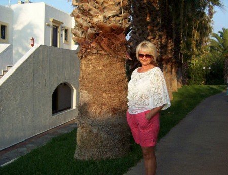 Олена Твердохліб