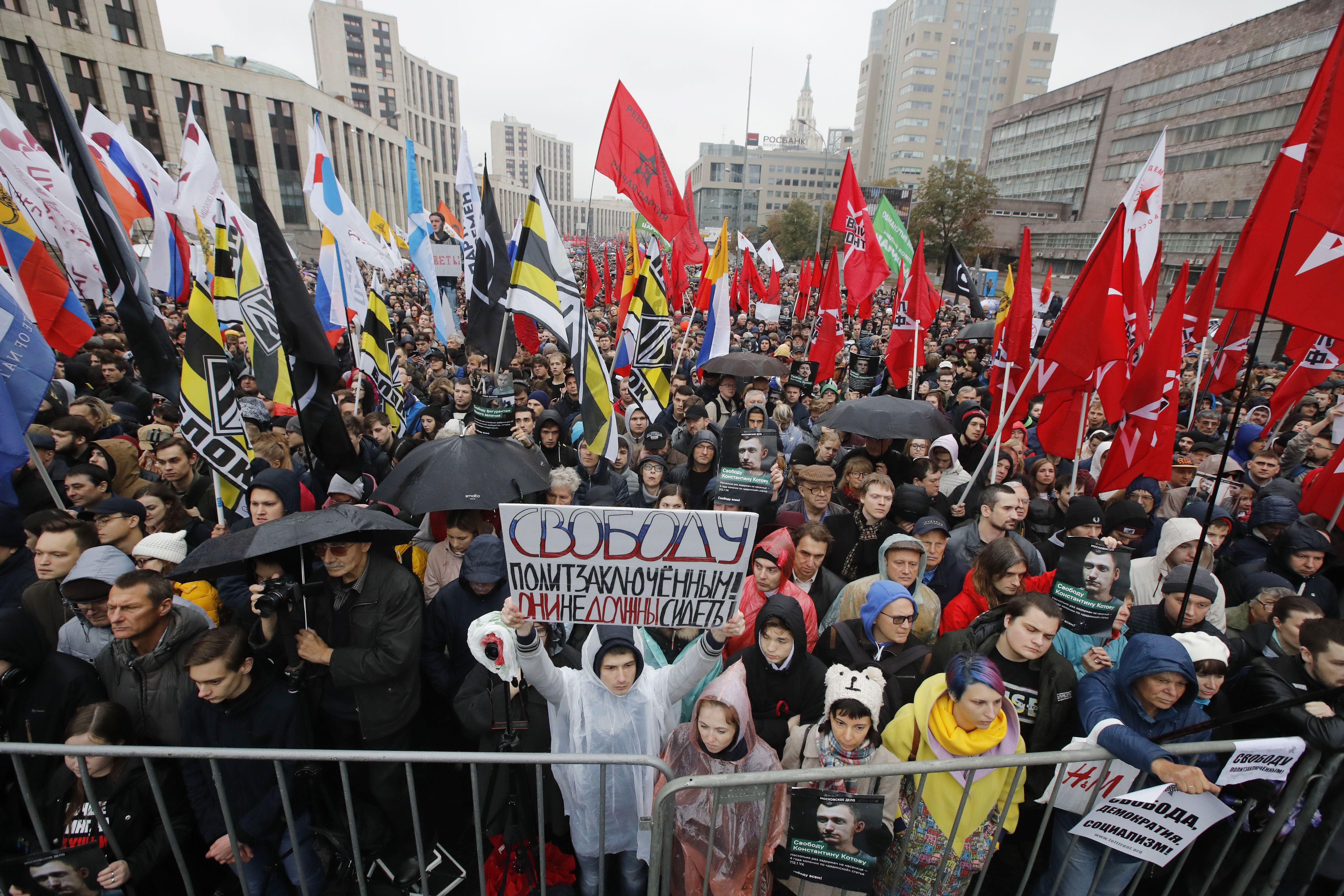 Протест против общества. Митинги в Москве 2019. Митинг на Сахарова 2019. Политический протест.