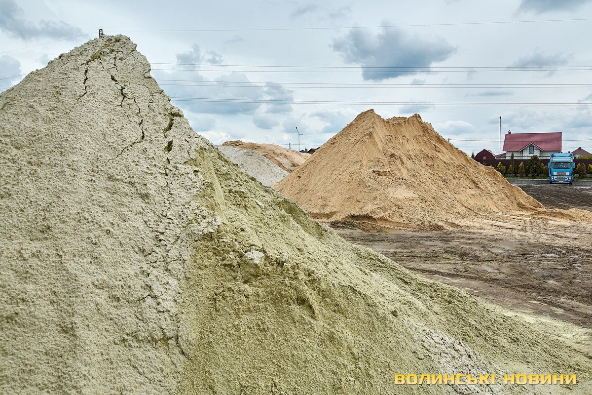 https://www.volynnews.com/files/news/2020/05-18/292489/06editw.jpg https://www.volynnews.com/files/news/2020/05-18/292489/06editw.jpg