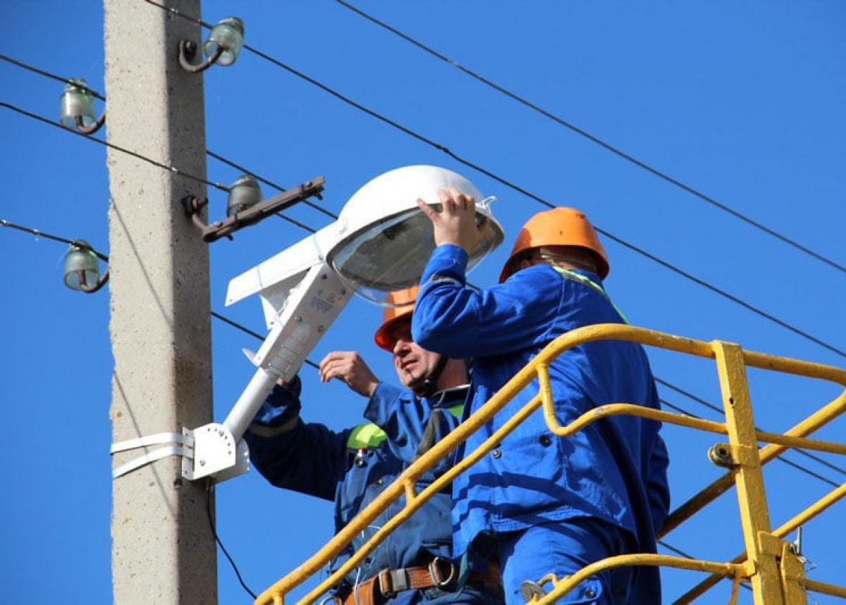 горсвет ханты-мансийск. реконструкция уличного освещения. текущий ремонт уличного освещения. монтаж наружного освещения. монтаж фонарей уличного освещения.
