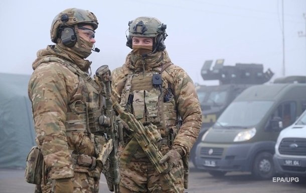 В Україні підвищать зарплати військовим
