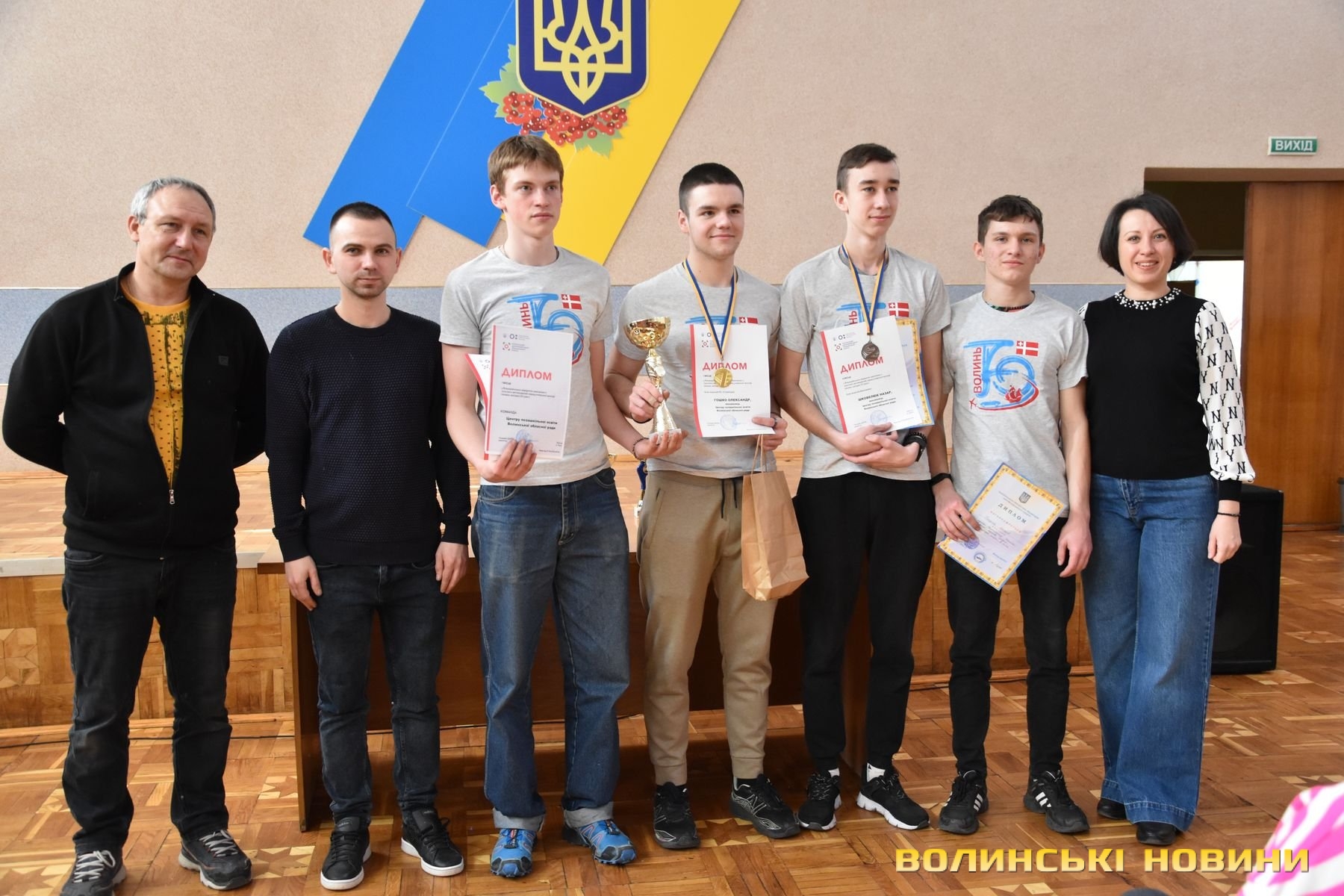 L’équipe du Centre d’éducation extrascolaire de Loutsk est la championne d’Ukraine dans le sport des modèles automobiles.  Photo