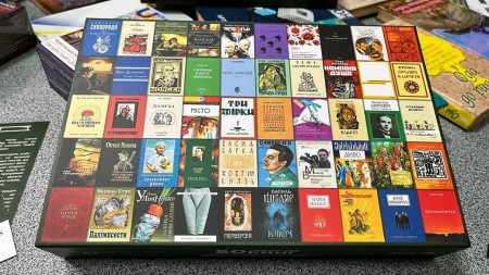 У бібліотеці в Луцьку презентували пазл-колаж із зображенням 50 книг української літератури - volynfeed.com