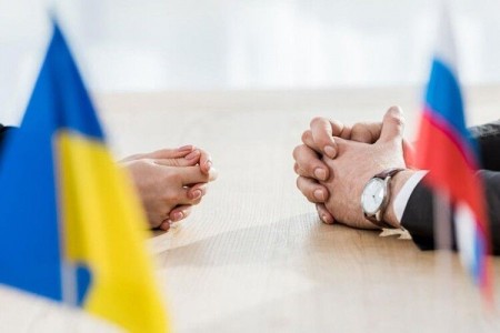 Три країни ЄС виступають за мирні переговори України та РФ