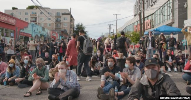 Демонстранти в «Капітолійській автономній зоні»