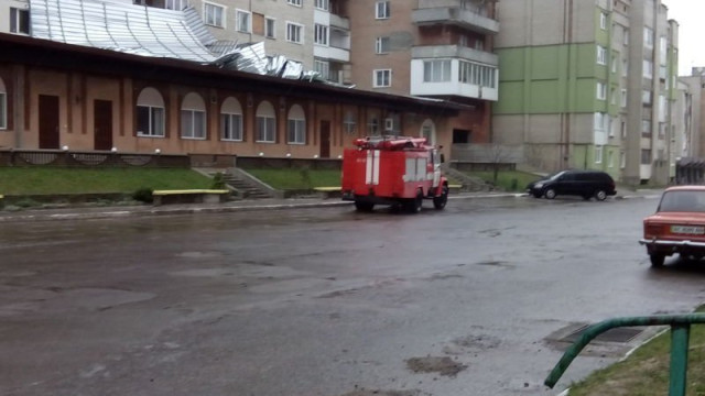 Надзвичайники їдуть ліквідувати наслідки стихійного лиха.