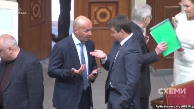 Ігор Кононенко та Сергій Березенко у залі парламенту
