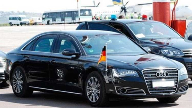 Audi A8L