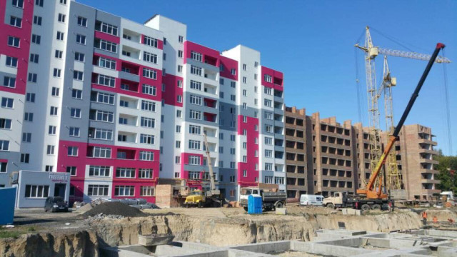 Робота кипить