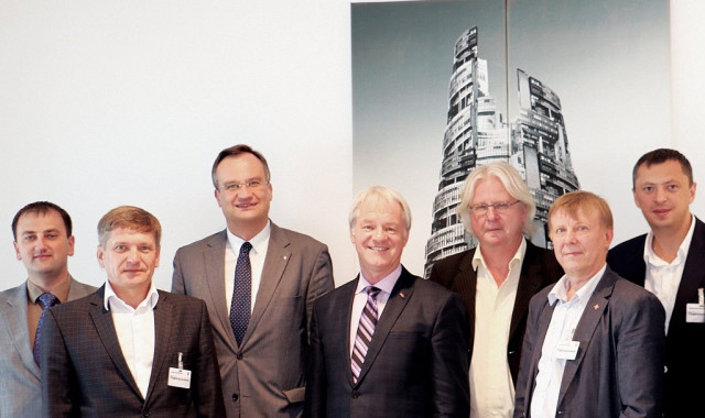 Після завершення зустрічі у парламенті – Тарас Яковлєв, Анатолій Пархом’юк, експерт Ганс Гітце, депутат із фракції Християнсько-демократичного союзу Вернер Йостмайєр, Іоахім Мусхольт, Володимир Данилюк та Ігор Чорнуха