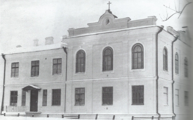 Частина палацу у міжвоєння. Фото з книги Materiały do dziejów sztuki sakralnej na ziemiach wschodnich dawnej rzeczypospolitej