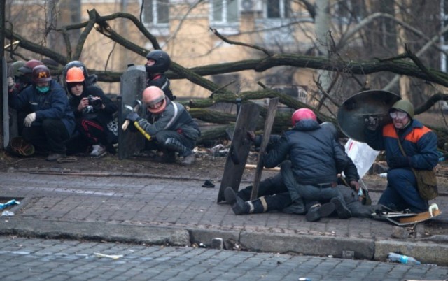 ЩОБ НІКОЛИ НЕ ЗАБУТИ. 60 ВРАЖАЮЧИХ ФОТО З МАЙДАНУ