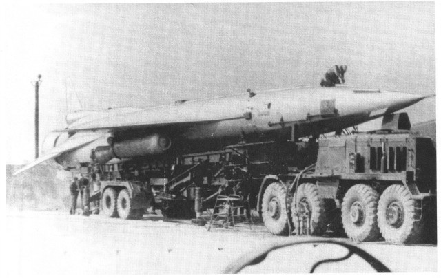 Безпілотний літак розвідник ДБР 1 Яструб на військовому аеродромі Жовтневе Володимир Волинського району