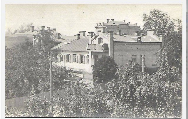 Будинок Марії Богдановської (справа) Фото, імовірно, зроблене перед Першою світовою, або на початку 1920-х. Фото з архіву Віктора Літевчука