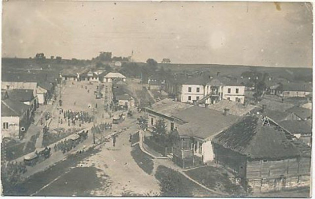 Дружкопіль (сучасне село Журавники) на початку 20-х років ХХ століття. Фото із Фейсбук-спільноти «Горохів – моє місто»