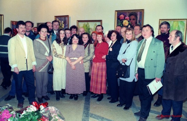 Групове фото в Галереї мистецтв, початок 1990-х