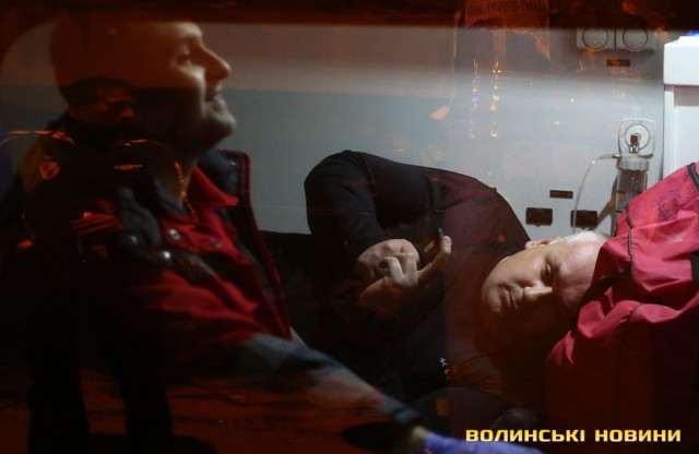 Водій-порушник в кареті швидкої