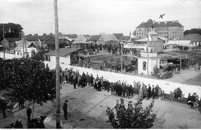 Волинська виставка розташовувалася на місці корпусів ВНУ ім. Лесі Українки на нинішній вулиці Винниченка