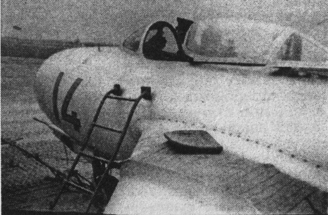 Винищувач МіГ 15 на Луцькому військовому аеродромі 1956 рік