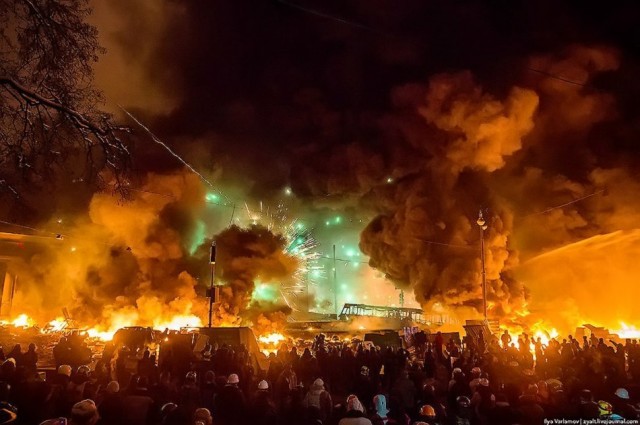 ЩОБ НІКОЛИ НЕ ЗАБУТИ. 60 ВРАЖАЮЧИХ ФОТО З МАЙДАНУ