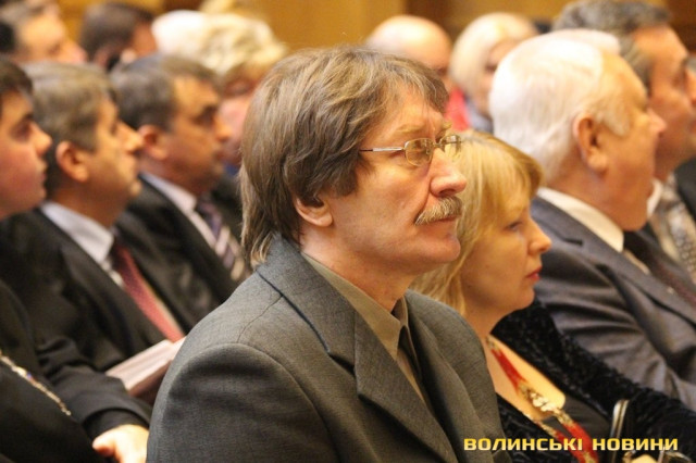 Лауреат Національної премії України ім. Тараса Шевченка, заслужений діяч мистецтв України, поет Василь Слапчук