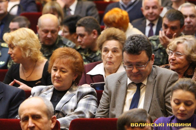 начальник обласного управління освіти Валентина Загрева та начальник обласного управління охорони здоровя Ігор Ващенюк