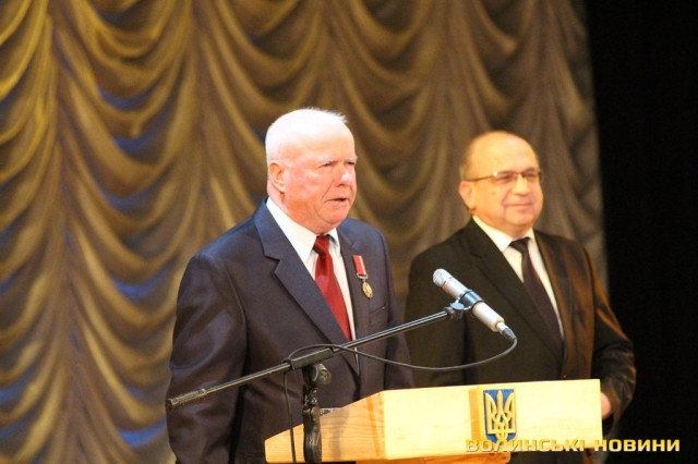 голова Волинського облвиконкому у 1990-1992 роках, представник Президента України у Волинській області у 1992-1994 роках, депутат Волинської обласної ради шести скликань Володимир Блаженчук