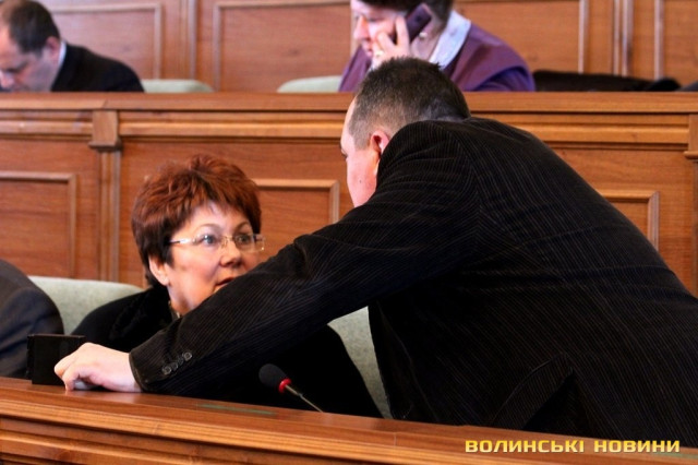 Ліворуч Валентина Касарда 