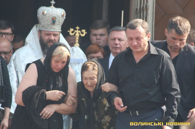 Мати покійного Ігоря Єремеєва