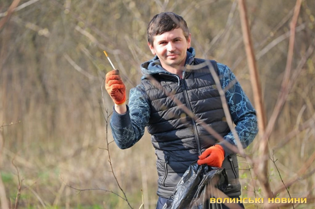 Таких знахідок поруч з алеєю - безліч