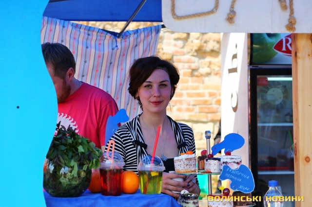 Волонтерка Любов Казмірчук