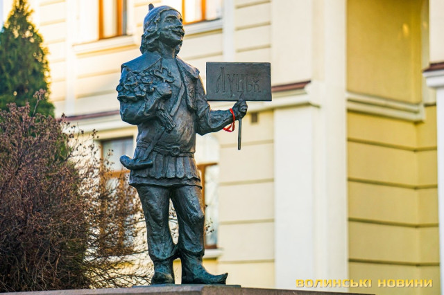 Зустрічайко вітає гостей Луцька.