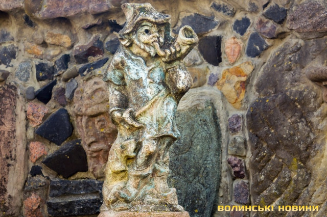 Микитович продовжує вигравати музику Братка.