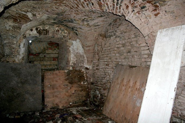 Домініканські підземелля