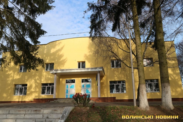 Клуб села Воротнів