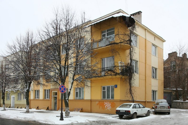 Кривий Вал, 17