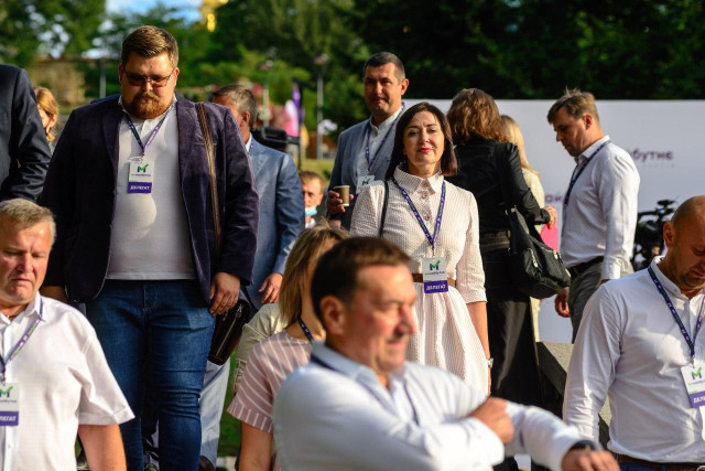 Окремо на з’їзд приїхали представники обласної ради...