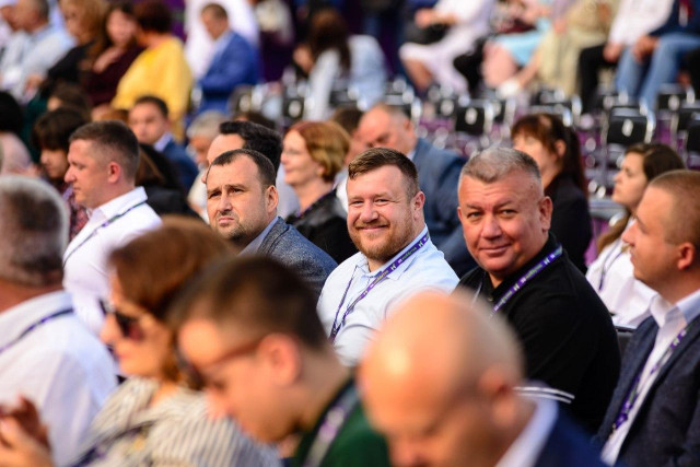 Волинян посадили на «козирні» місця: відразу після віп-гостей