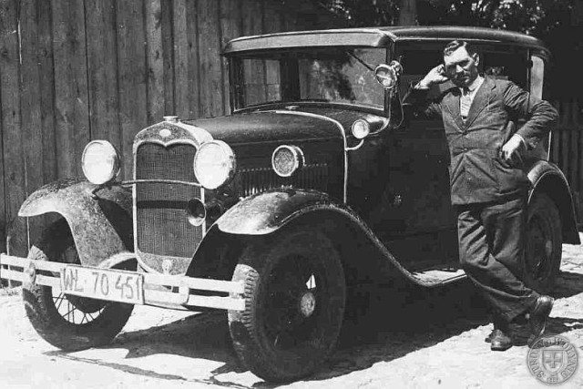 Службове авто Волинського воєводства. Фото з wolyn.freehost.pl