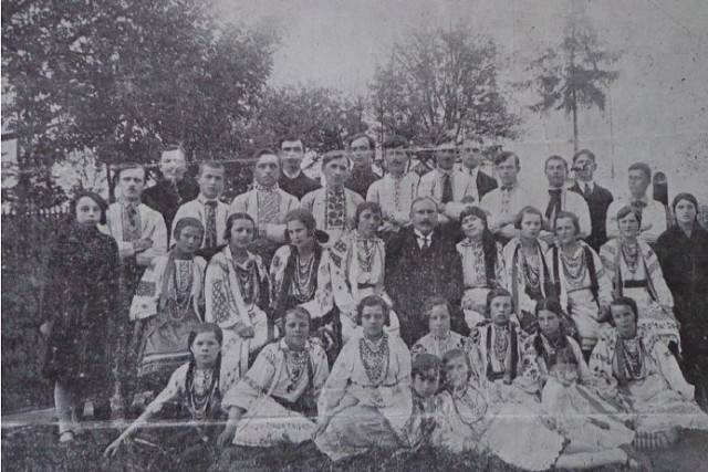 Михайло Тележинський і хор