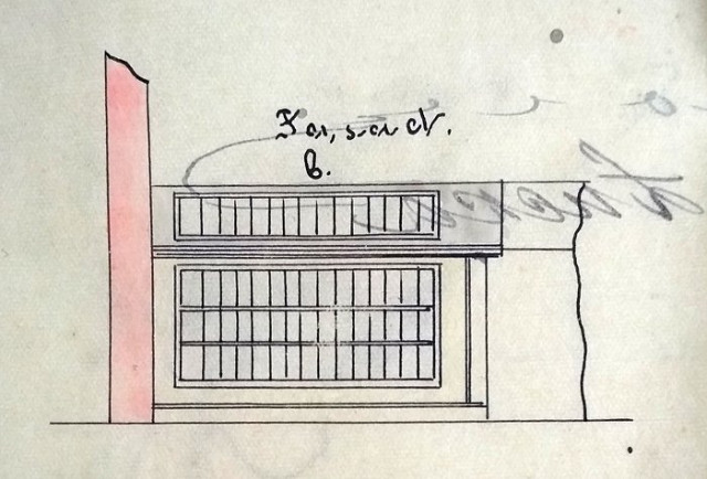Фотопавільйон у дворі будівель Моше Окса