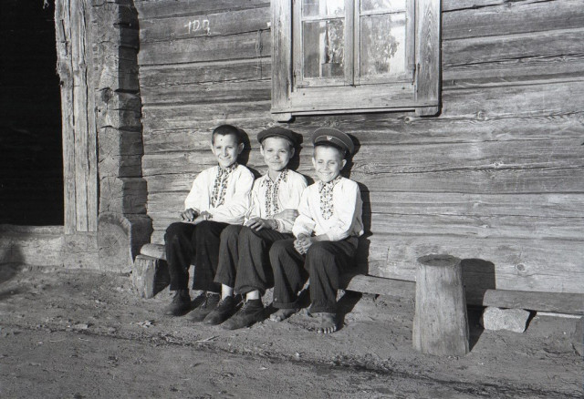 Хлопчики із села Бишляк (Володимирецький р-н, Рівненська обл.)