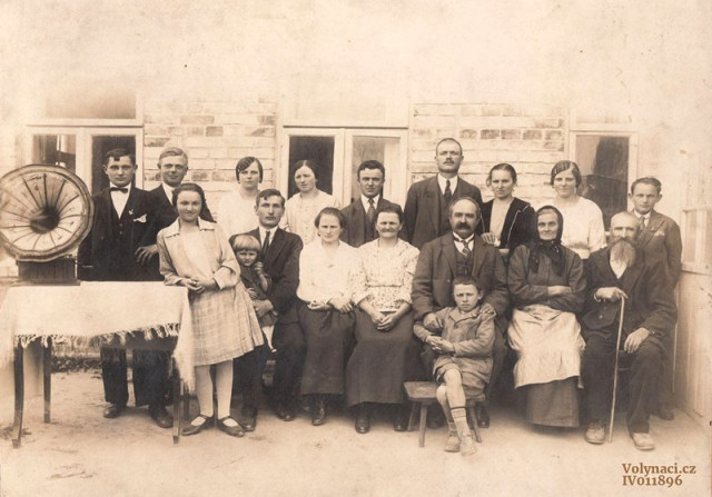 Родина Прокупеків. Фото з volynaci.cz