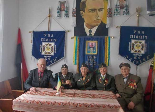 Учасники Волинського крайового братства ОУН-УПА імені Клима Савури