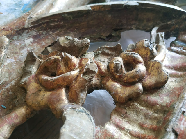 Унікальні царські врата, ґемплі та теодоліт: у Нововолинському історичному музеї показали топ-5 експонатів 5