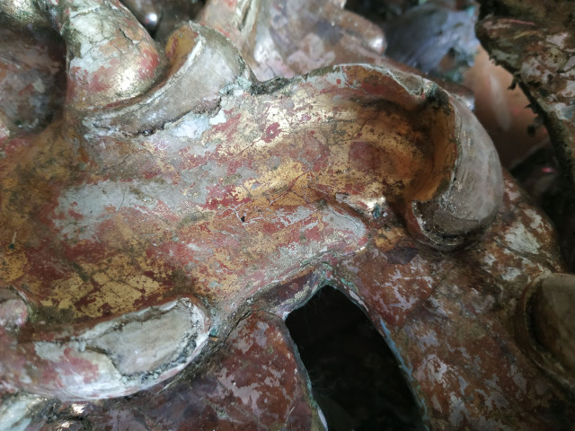 Унікальні царські врата, ґемплі та теодоліт: у Нововолинському історичному музеї показали топ-5 експонатів 6